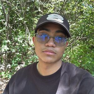 Meet your Posher, Justin